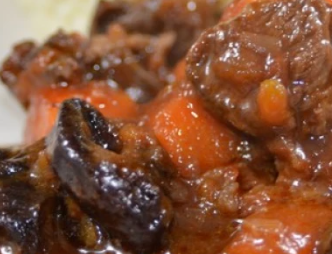 Daube de bœuf aux pruneaux 4 pers